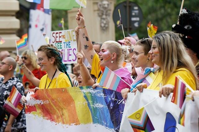 Tipy pro plánování LGBT ⁤svatby⁢ v⁢ ČR