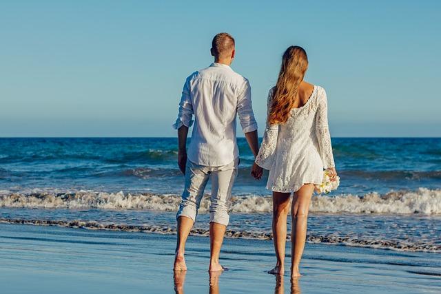 Plážová svatba:⁢ Velkolepá oslava lásky na​ pobřeží