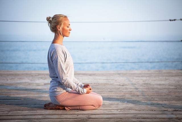 Relaxace a odpočinek v moderním wellness centru při rozlučce