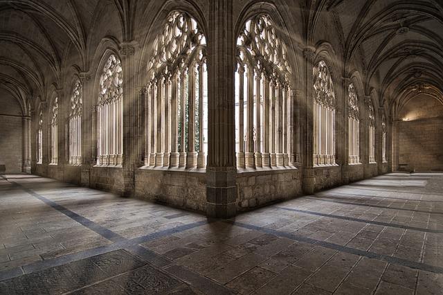 Prozkoumejte historické lázeňské budovy a paláce